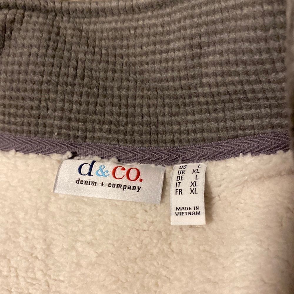 D & Co. Jacket  - Picture 2 of 4